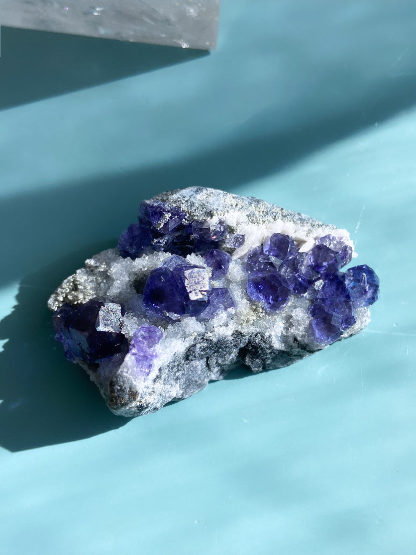 タンザナイトフローライト タンザナイトフローライト~Tanzanite Fluorite H~ – WROSE
