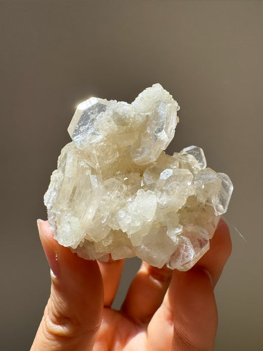 ヤオガンシャン産アポフィライト＆クォーツ① ~Apophyllite & Quartz~