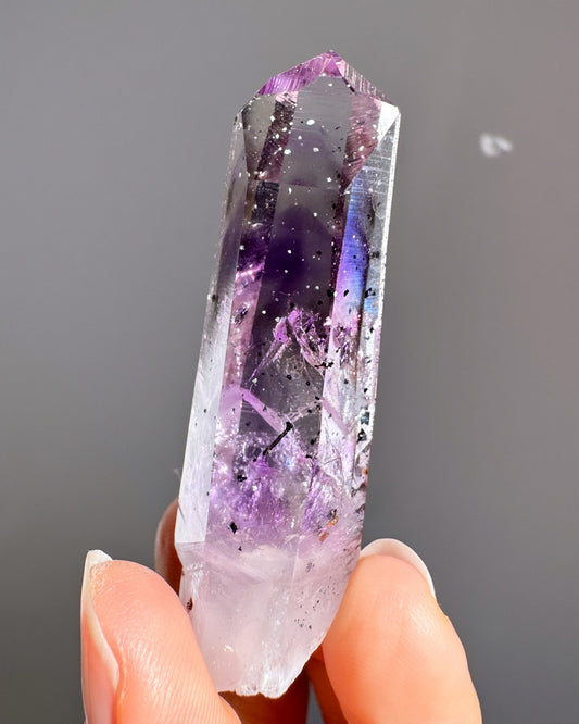 ゴボボセブ産ブランドバーグアメジスト① ~Brandberg Amethyst~