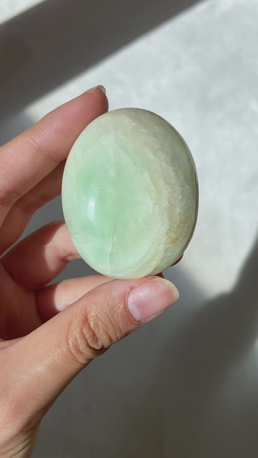パロットグリーンムーンストーン ~Parrot Moonstone~ – WROSE