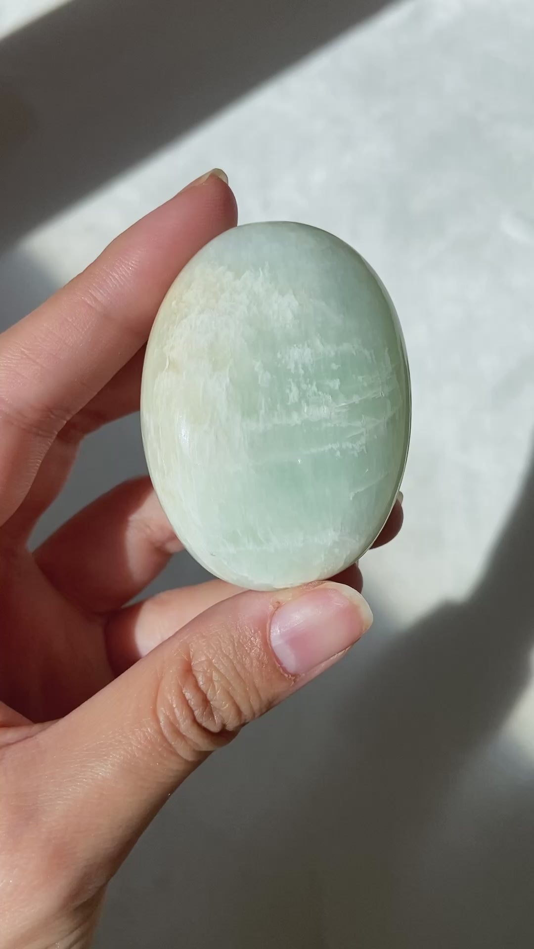 パロットグリーンムーンストーン ~Parrot Moonstone~ – WROSE